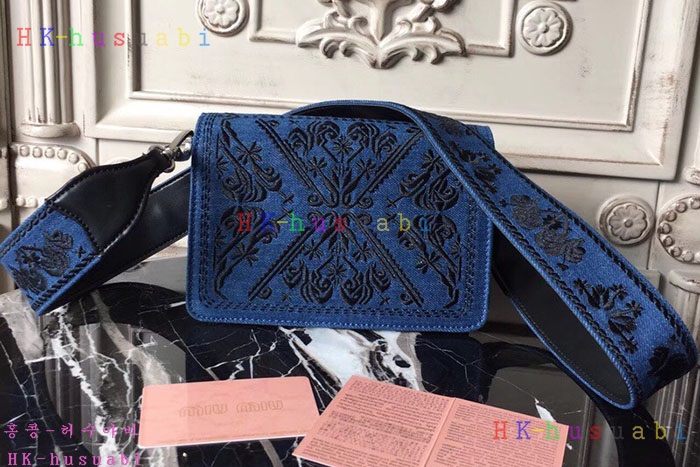 �ڹ̷��ޡ� �̿�̿� �̴� �����  MM  5BF057