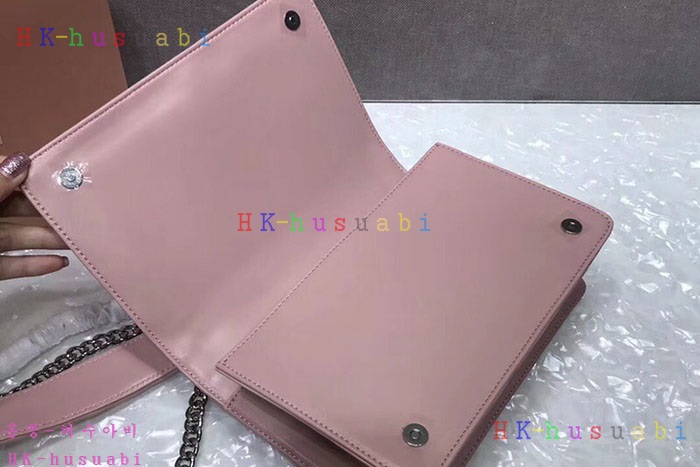 �ڹ̷��ޡ� �̿�̿� ���׶� �����  MM 5BD086