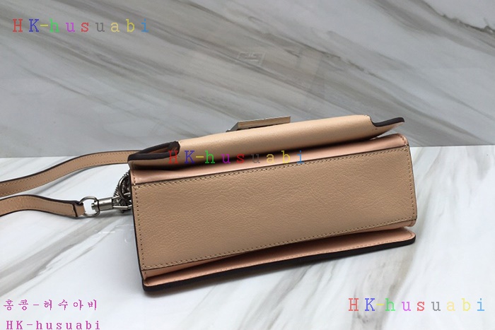 �ڹ̷��ޡ� ����� GV3 ũ�ν��� GV 50101