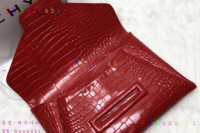 �ڹ̷��ޡ� ����� ��Ƽ���� Ŭ��ġ GV 28622-2