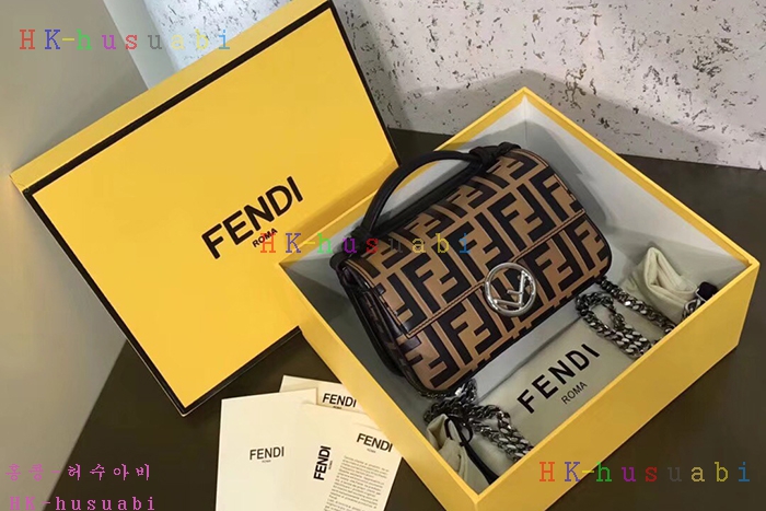 �ڹ̷��ޡ� ��� ĭ ���� ũ�ν��� FD 8878