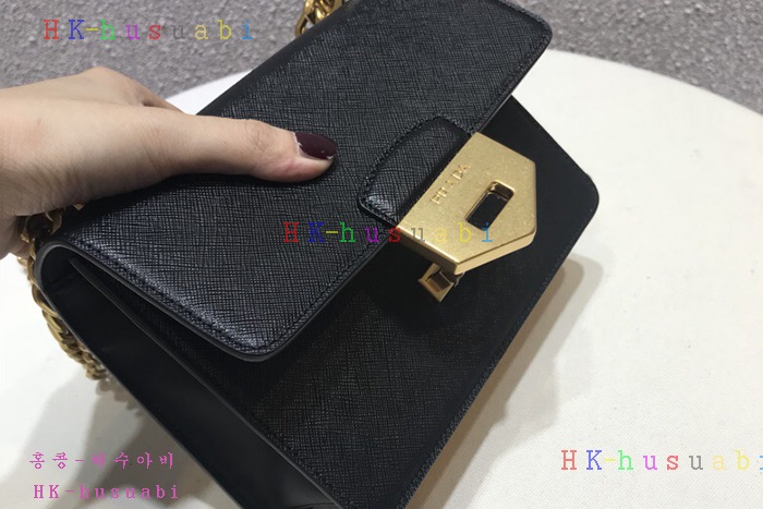 �ڹ̷��ޡ� ����� ���ǾƳ� ü�ι� P 1BD089