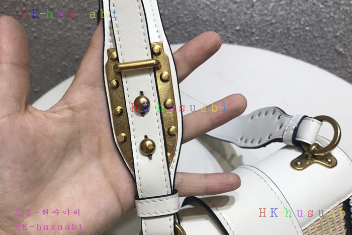 �ڹ̷��ޡ� ����� ī�̿���  P 1BD045