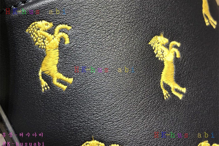 �ڹ̷��ޡ� ���ο� ���� ��Ŷ�� C 22875