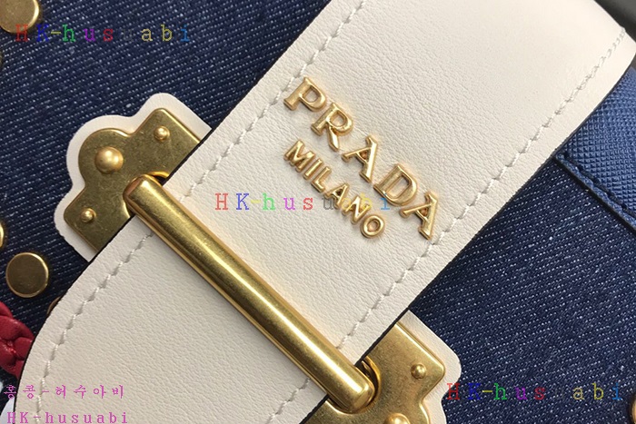 �ڹ̷��ޡ� ����� ī�̿��� P 1BD045-2