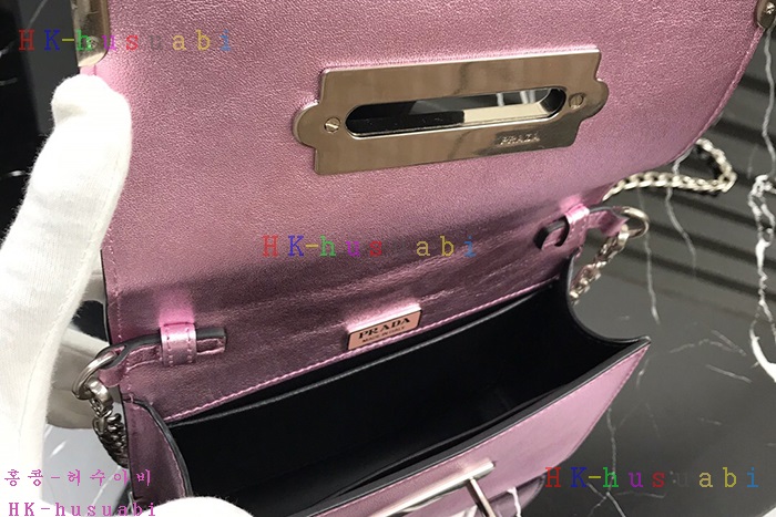 �ڹ̷��ޡ� ����� ī�̿� ����� P 1BH018-3