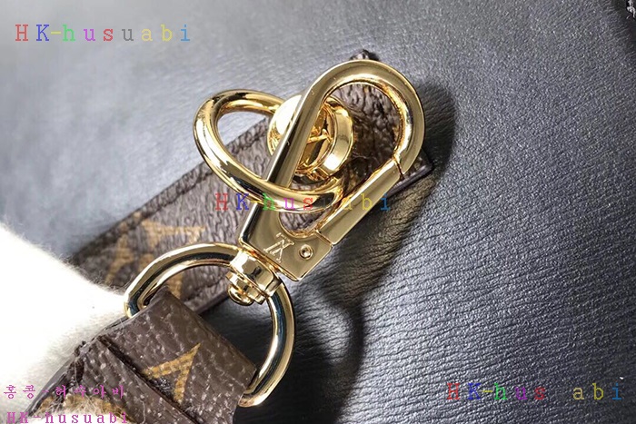 �ڹ̷��ޡ� ���̺��� ���ǵ� ���͹� M51468