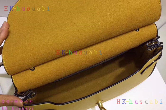 �ڹ̷��ޡ� �ֹ��� �ڹ��� ��ÿ�� MB HH4703