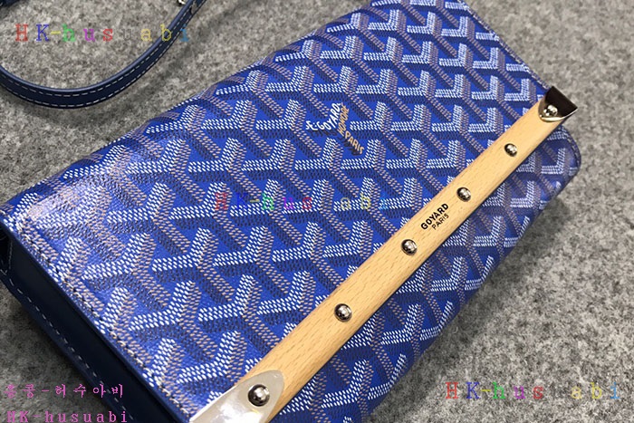 �ڹ̷��ޡڰ��ߵ� ���� ī���ι�  GA 692254-2