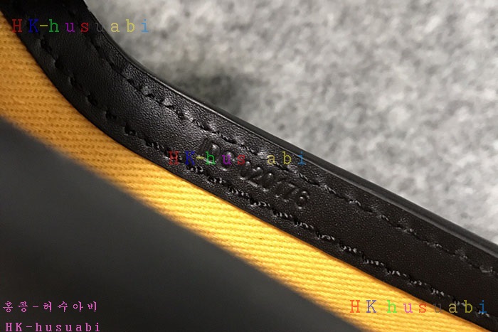 �ڹ̷��ޡڰ��ߵ� ���� ī���ι�  GA 692254-9