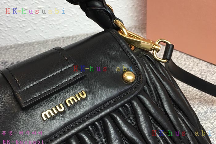 �ڹ̷��ޡ� �̿�̿� ���׶�� ����� M 5BH111-2