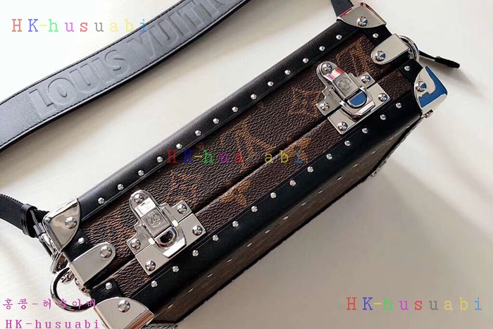 �ڹ̷��ޡڷ��̺��� ũ�ν��� M20101-2