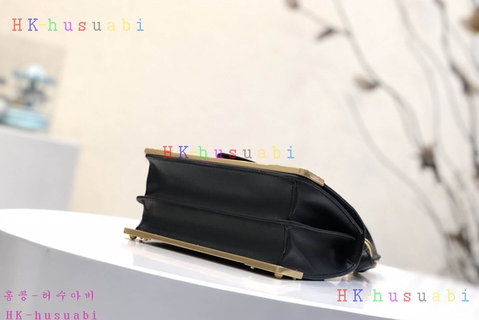 �ڹ̷��ޡ� ����� ī�̿��� P 1BD045-2