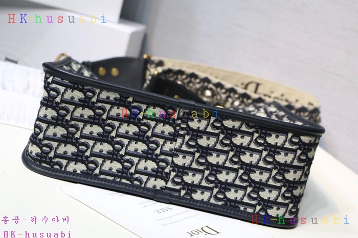 �ڹ̷��ޡ� ��� ������ũ ȣ���� DR M6820CT