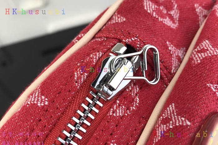 �ڹ̷��ޡ� ���̺��� �Ƹ����� ũ�ν��� LV M45236A