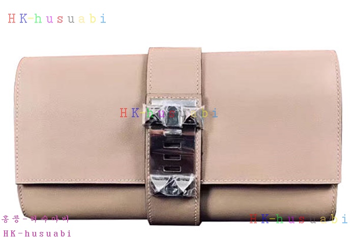 �ڹ̷��ޡ� �����޽� �޵��� Ŭ��ġ H 53226-4