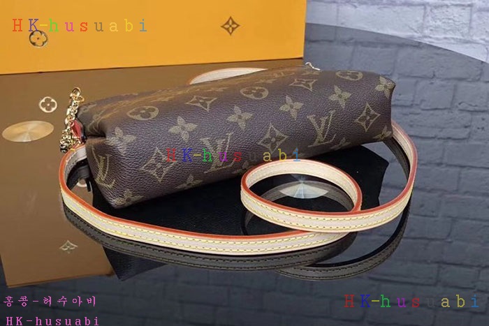 ���̺��� �ȶ�ü�� ũ�ν��� 2016�Ż�M41638-3���ǵ�