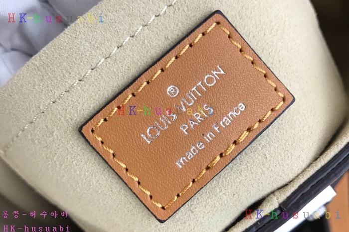 �ڹ̷��ޡ� ���̺��� ������ M52276