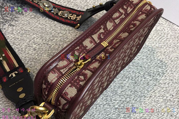 �ڹ̷��ޡ� ��� ������ũ ī�޶�� DR 582247