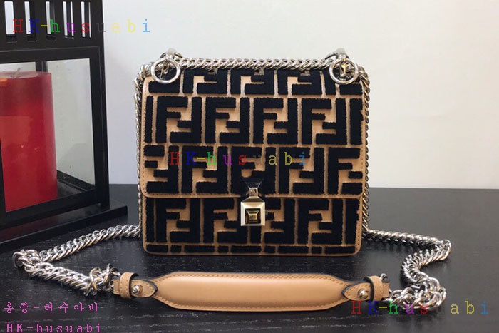 �ڹ̷��ޡ� ��� ĭ ���� ��Ʈ�� F 859920