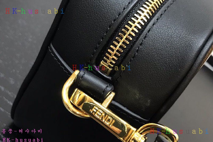 �ڹ̷��ޡ� ��� �̴� ī�޶� ���̽� F 8BS019A5K4F14TU