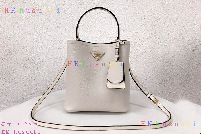 �ڹ̷��ޡ� ����� ������ PR 1BA212