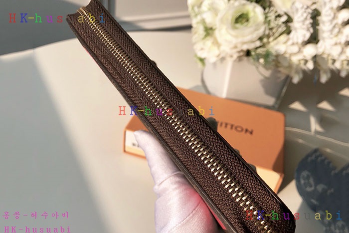 �ڹ̷��ޡ� ���̺��� ���� ���� M60017-4