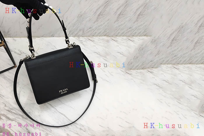 �ڹ̷��ޡ� ����� �Ϸ�Ʈ�� ��Ʈ��  PR 1BA203