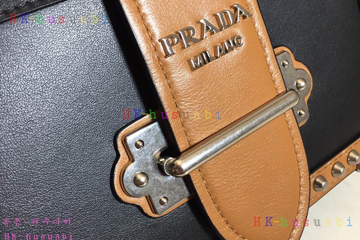 �ڹ̷��ޡ� ����� ī�̿��� PR 1BD045-2