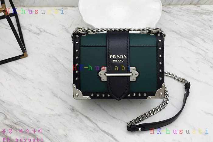 �ڹ̷��ޡ� ����� ī�̿��� PR 1BD045-4