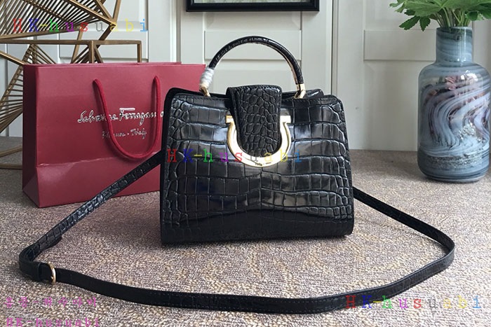 �ڹ̷��ޡ� �䷹���� THEA ��Ʈ��  P 21G596-3