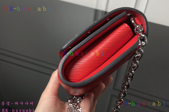 �ڹ̷��ޡ� ���̺��� Ʈ����Ʈ ü�� ������ M62307-2