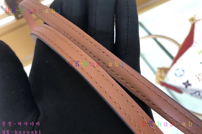 �ڹ̷��ޡ� ���̺��� ��Ƽ �ȶ� Ŭ��ġ  M41638-3