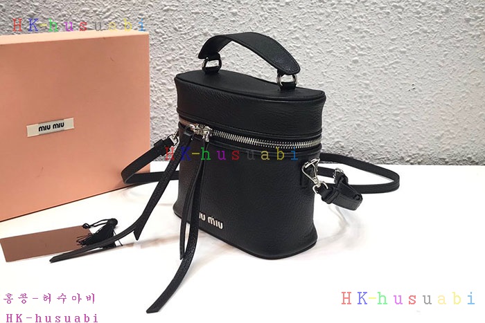 �ڹ̷��ޡ� �̿�̿� ���� ����� MU 5BH122-4