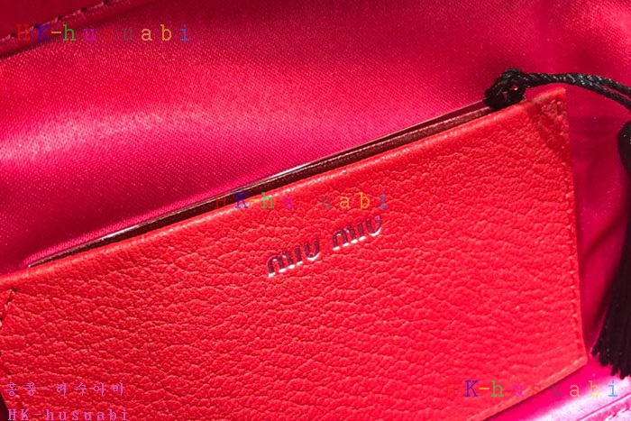 �ڹ̷��ޡ� �̿�̿� ���� ����� MU 5BH121-4