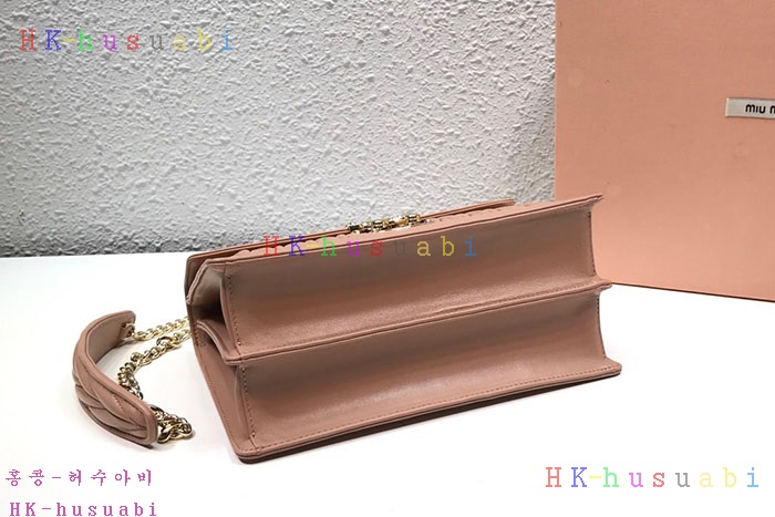 �ڹ̷��ޡ� �̿�̿� ���ǵ��� ��Ʋ�� ��Ʈ�� MU  5BA094����