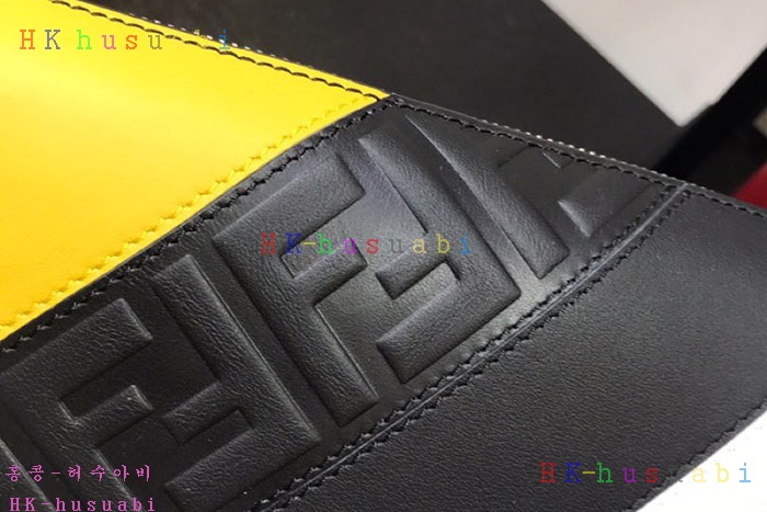 �ڹ̷��ޡ� ��� �ΰ� Ŭ��ġ�� FD 775890