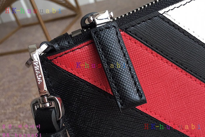 �ڹ̷��ޡ� ����� Ŭ��ġ��  PR 2VG005-2