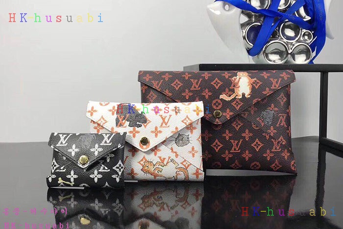 �ڹ̷��ޡ� 2019SS ���̺��� ����Ʈ Ű������ LV M62034-01