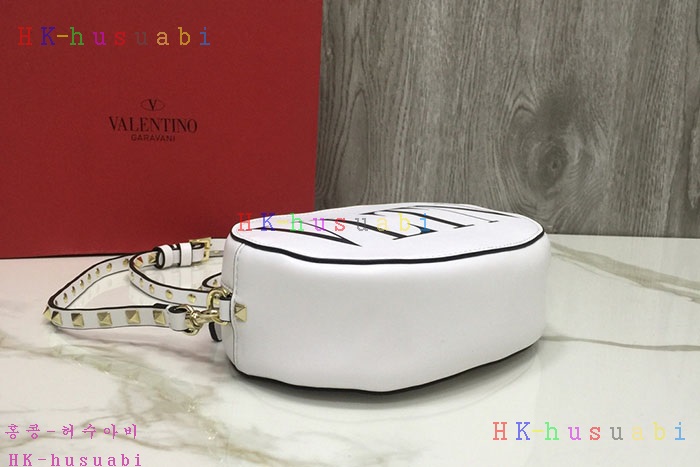 �ڹ̷��ޡ� �߷�Ƽ�� VLTN�ΰ� ũ�ν��� VL 0050-2