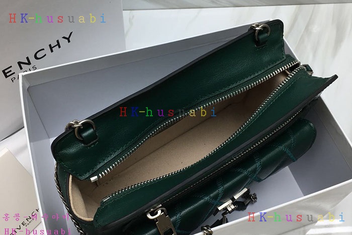 �ڹ̷��ޡ� ����� ���׶� ���� ũ�ν��� GV BB5059B08Z-2