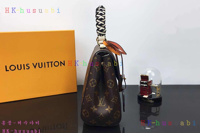 �ڹ̷��ޡ� ���̺��� Ŭ��� BB M43982