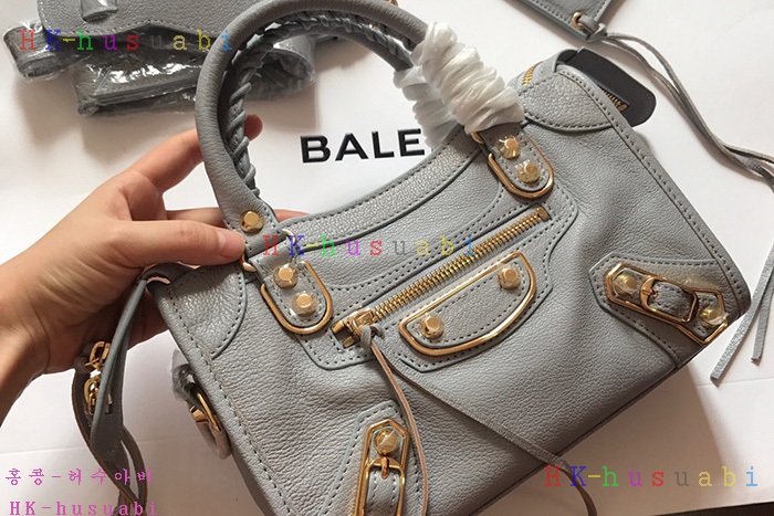 �ڹ̷��ޡ� �߷��þư� ��Ƽ�� BL 2900A (�������)