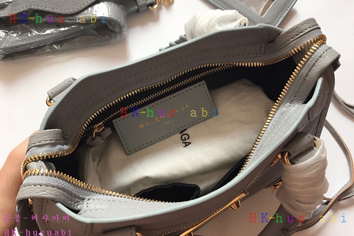 �ڹ̷��ޡ� �߷��þư� ��Ƽ�� BL 2900A (�������)