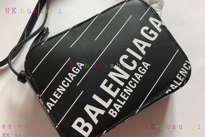 �ڹ̷��ޡ� �߷��þư� ���긮���� ī�޶�� BL 37900