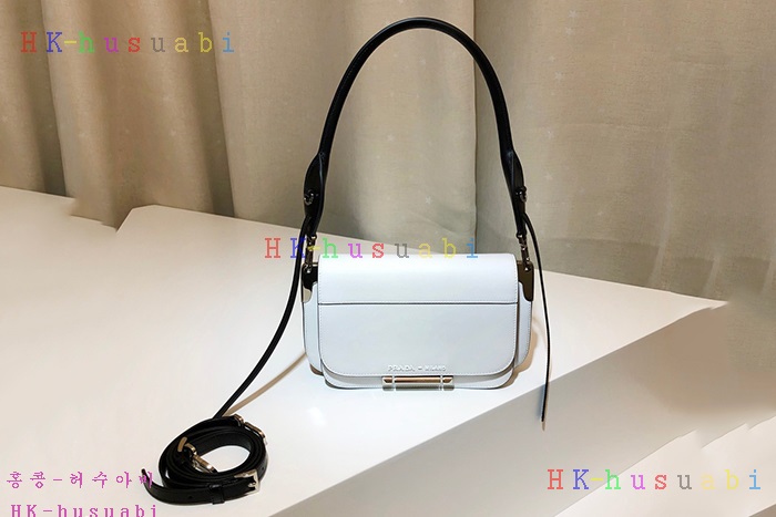 �ڹ̷��ޡ� ����� �ú��� ���� ����� P 1BD165-3