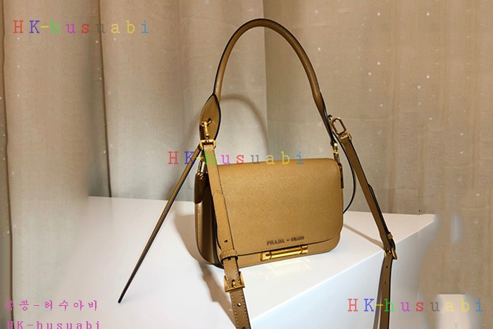 �ڹ̷��ޡ� ����� �ú��� ���� ����� P 1BD165-6