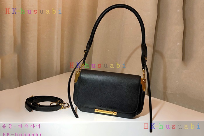 �ڹ̷��ޡ� ����� �ú��� ���� ����� P 1BD165-7