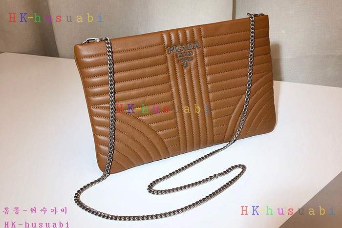 �ڹ̷��ޡ� ����� ���̾�׷� ü�� Ŭ��ġ P 1BF087-5