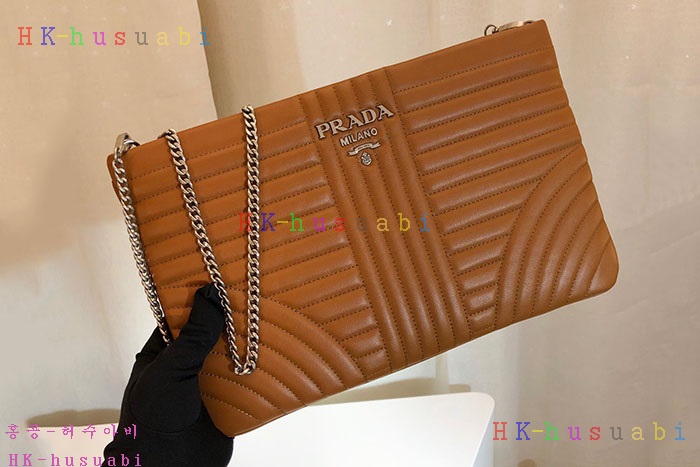 �ڹ̷��ޡ� ����� ���̾�׷� ü�� Ŭ��ġ P 1BF087-5